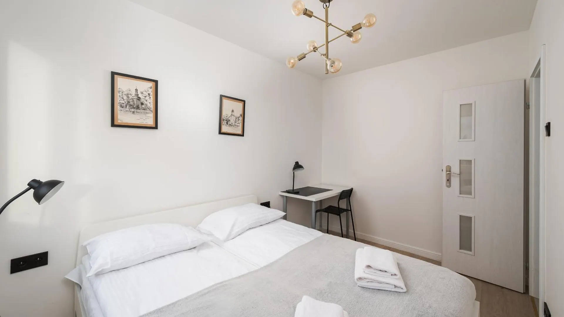 Atenska City View Apartment Warsaw