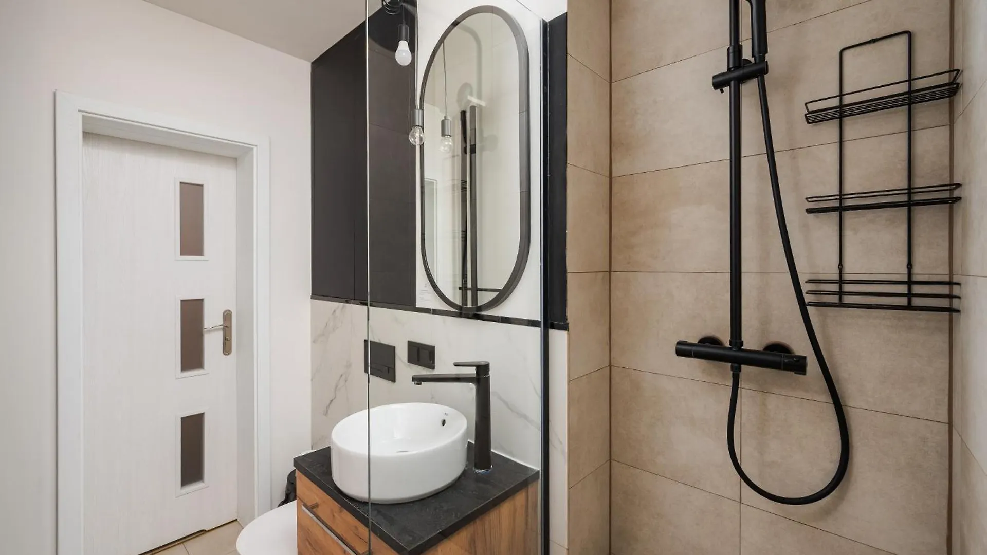 Atenska City View Apartment Warsaw Poland