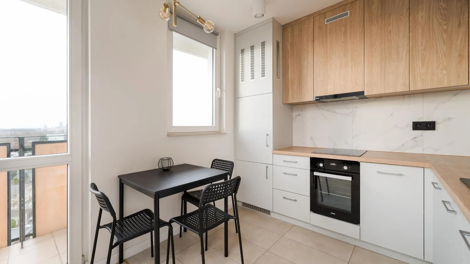 Atenska City View Apartment Warsaw Poland